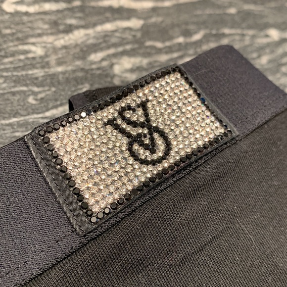 Victoria Secret thongs - Picture 5 of 5